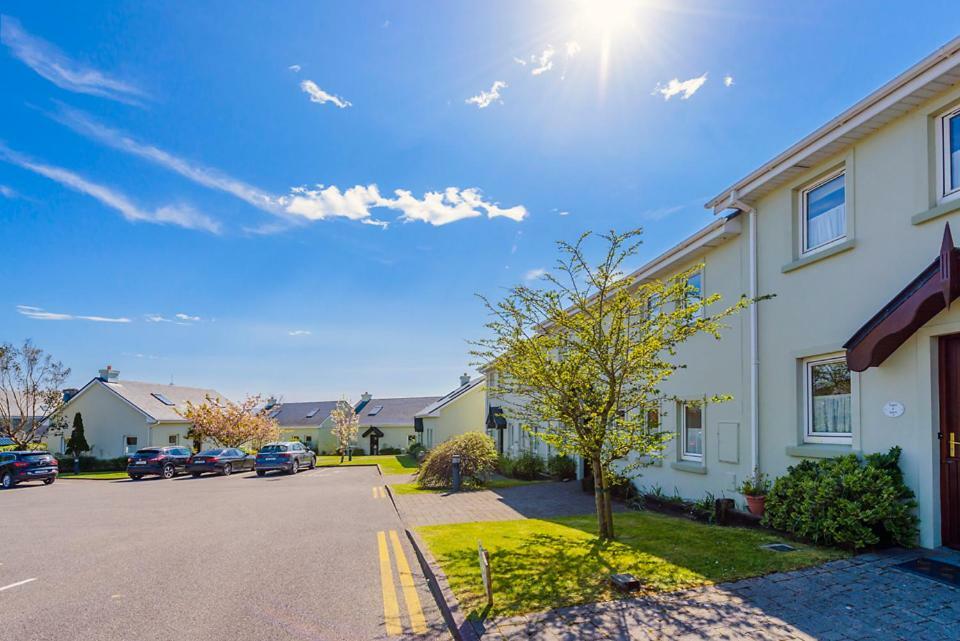 Dingle Centre Townhouse An Capall Dubh Dingle Exterior foto