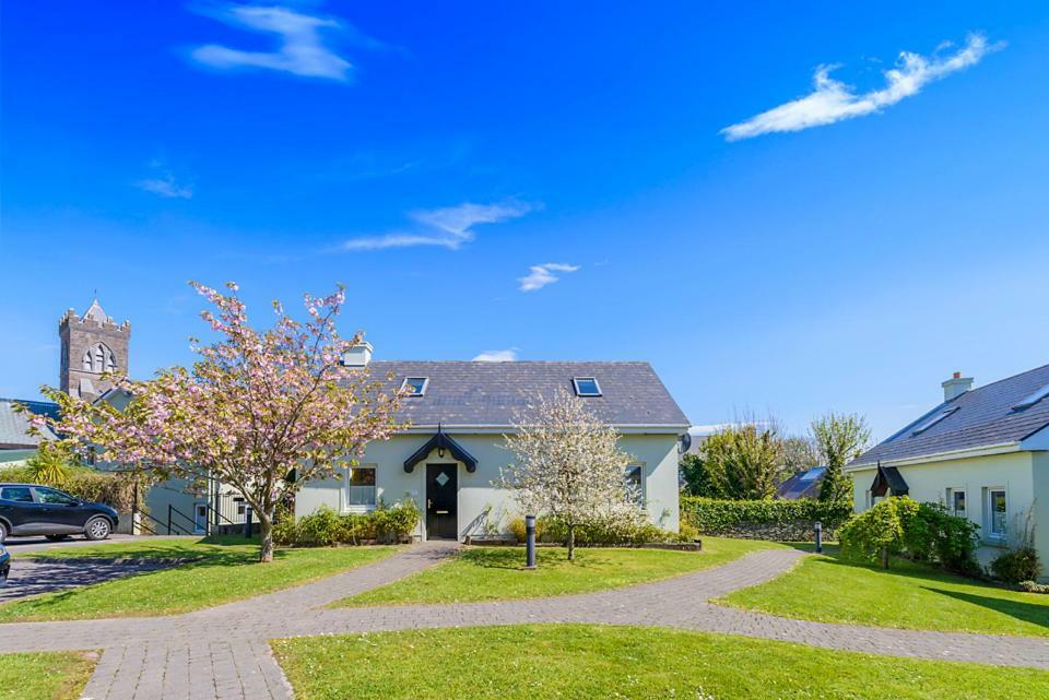 Dingle Centre Townhouse An Capall Dubh Dingle Exterior foto